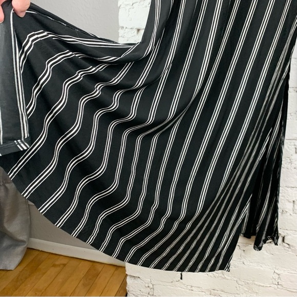 Loft Beach Black Striped Sleeveless Waist Tie Maxi Dress Medium - Picture 6 of 11